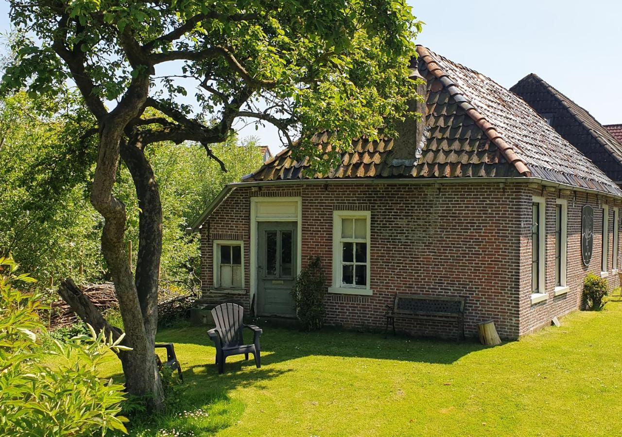 Fakansjehus Sfeervol Met Fijne Tuin Jirnsum エクステリア 写真
